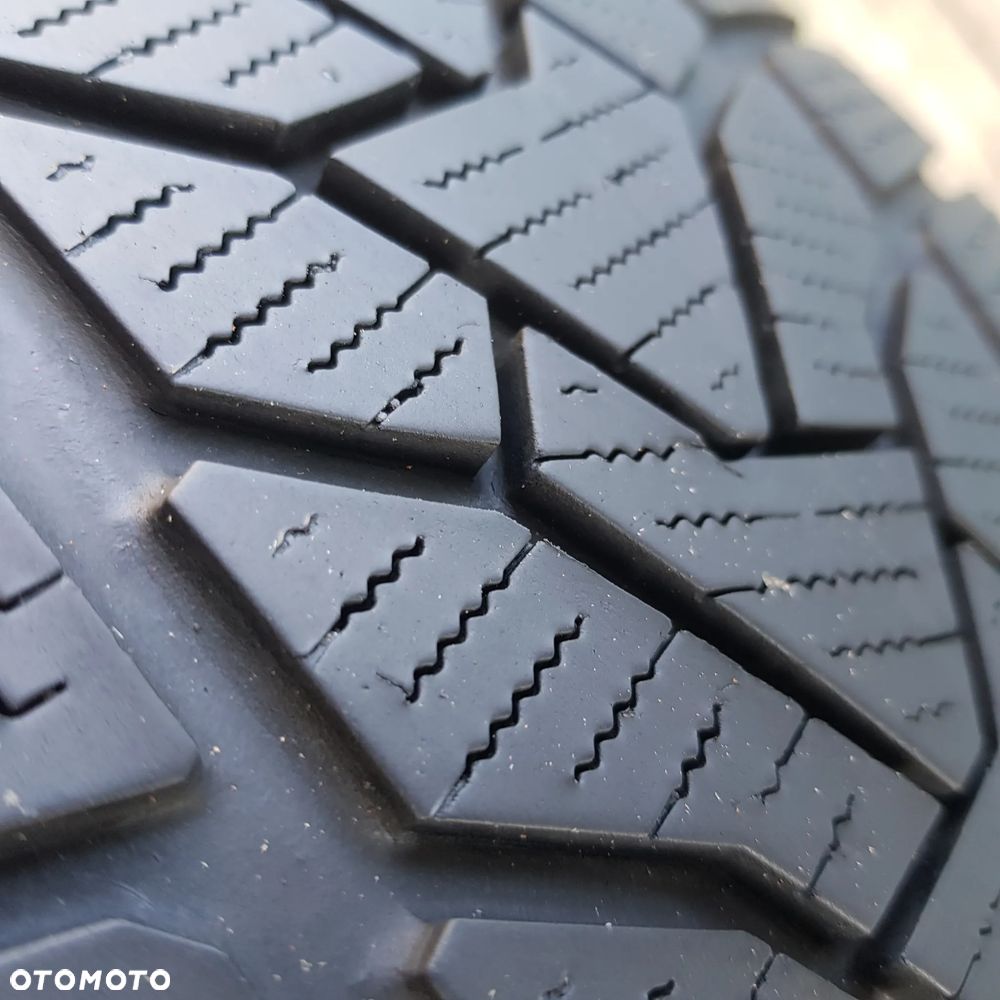 2x 215/55R17 Uniroyal Winter Expert Data produkcji 2023 Para opon zimowych - 2