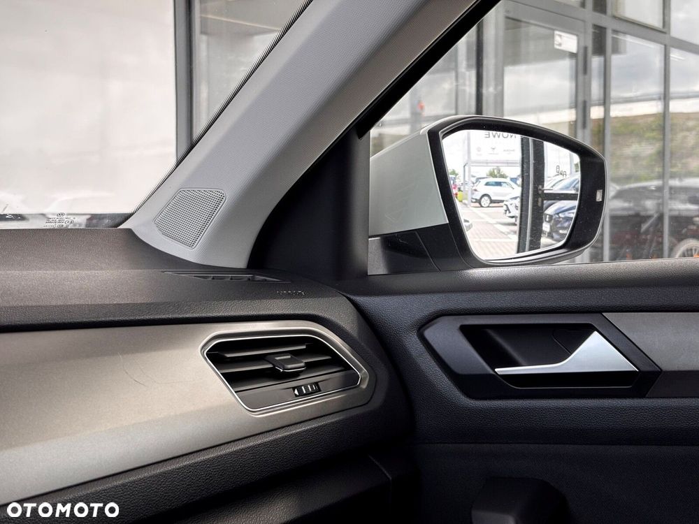 Volkswagen T-Roc - 23