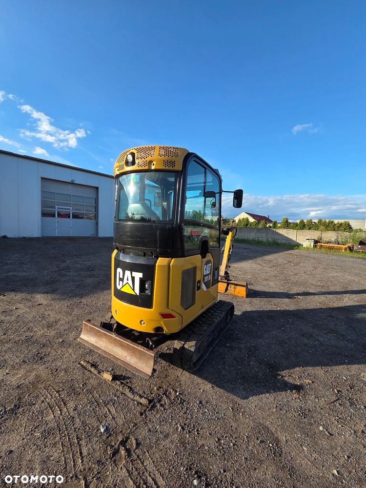 Caterpillar CAT 301.8 - 9