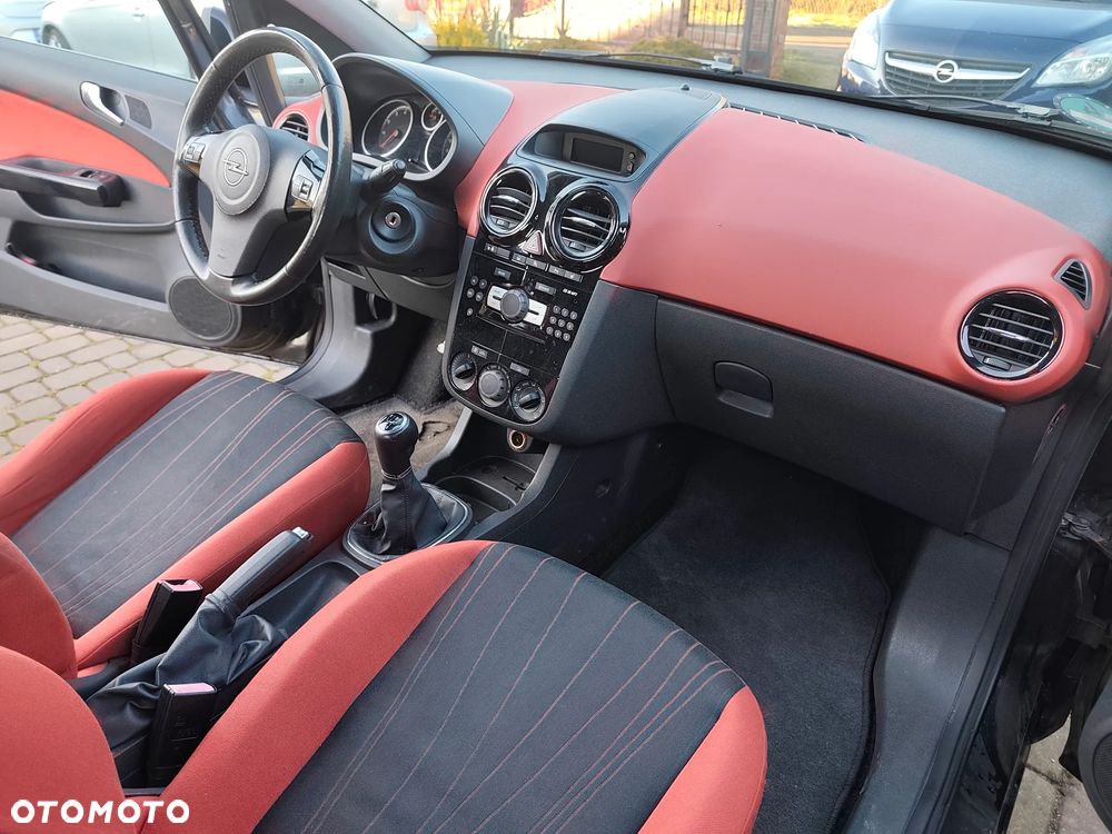 Opel Corsa 1.4 16V Essentia - 19