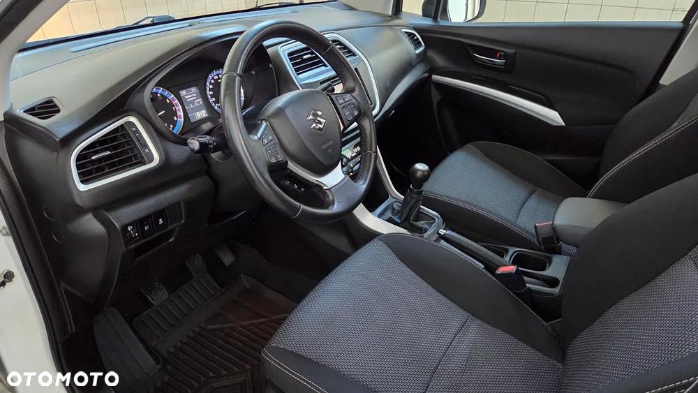 Suzuki SX4 S-Cross 1.6 Premium - 8
