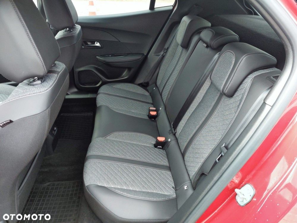 Peugeot 2008 1.2 PureTech Allure S&S EAT8 - 10