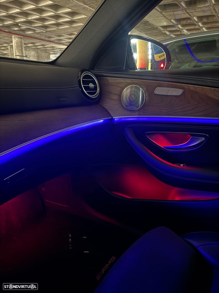 Mercedes-Benz E 300 de AMG Line - 36