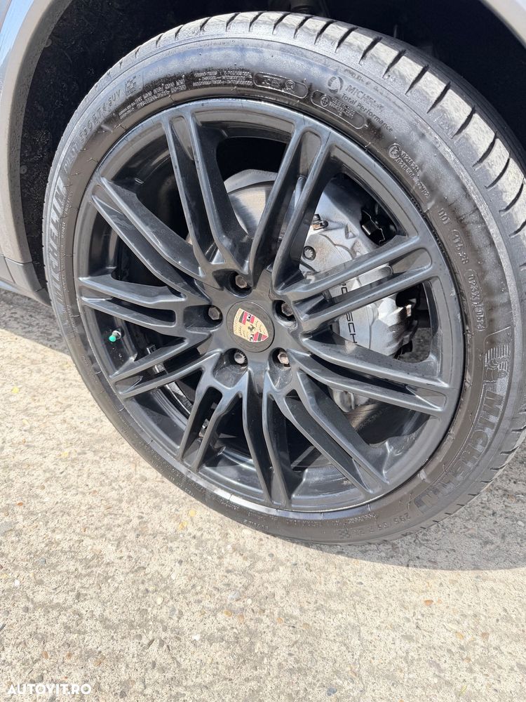 Porsche Cayenne S Tiptronic S - 12