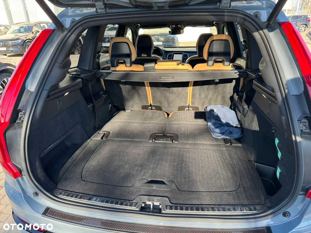 Volvo XC 90 B5 D AWD Plus Dark 7os - 12