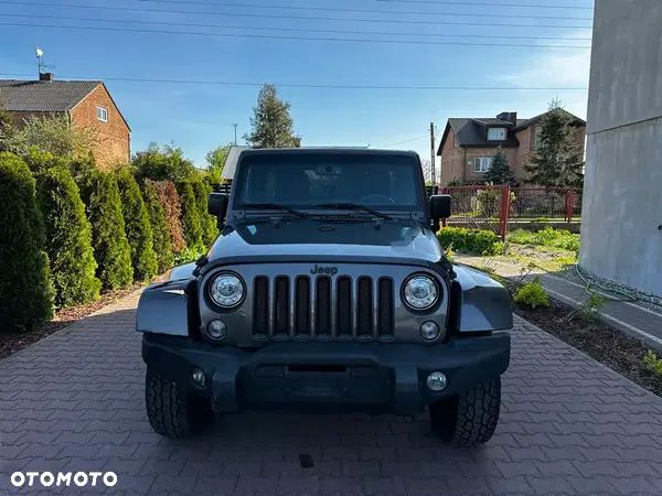 Jeep Wrangler 3.6 Unlim Sahara - 11