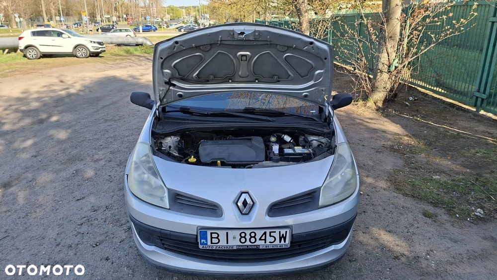 Renault Clio - 10