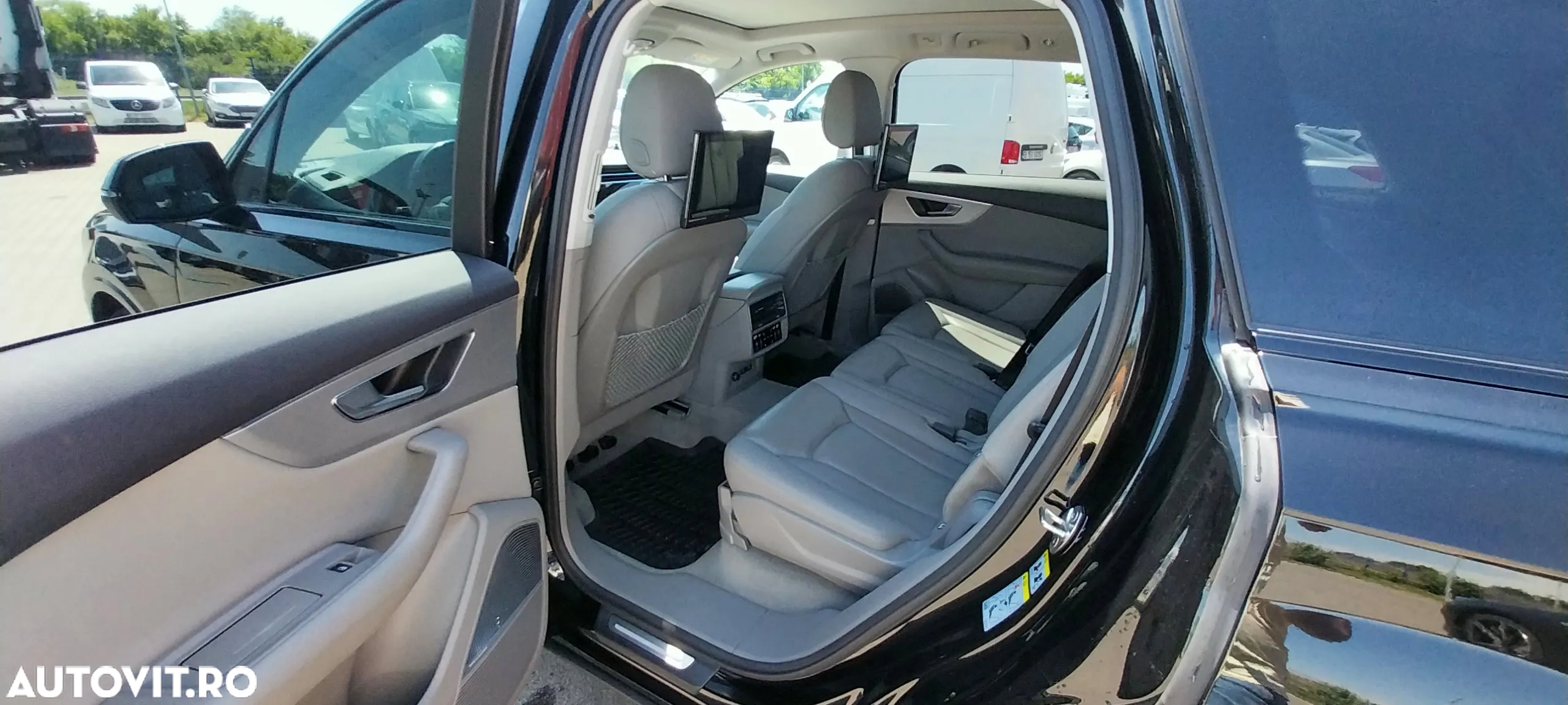 Audi Q7 - 8