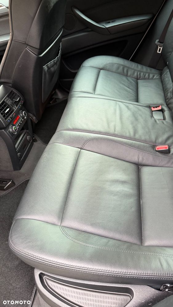 BMW X6 - 12