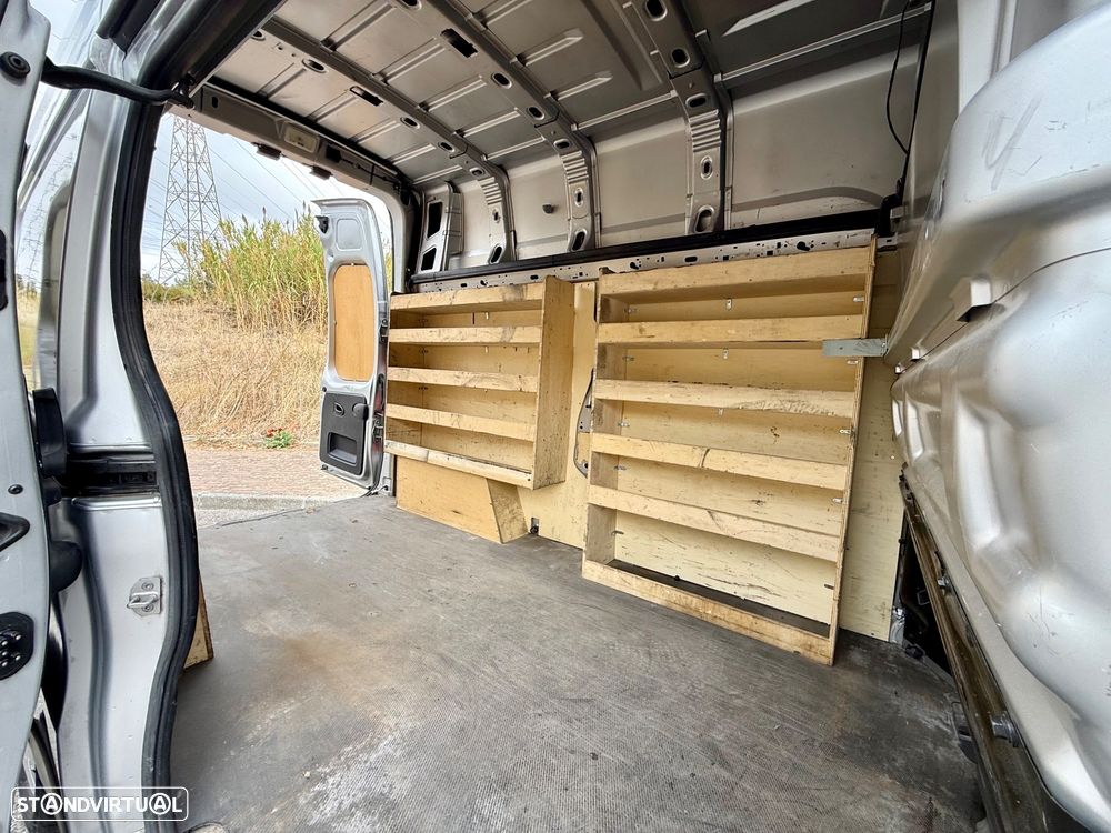 Renault TRAFFIC L2H2 - 14
