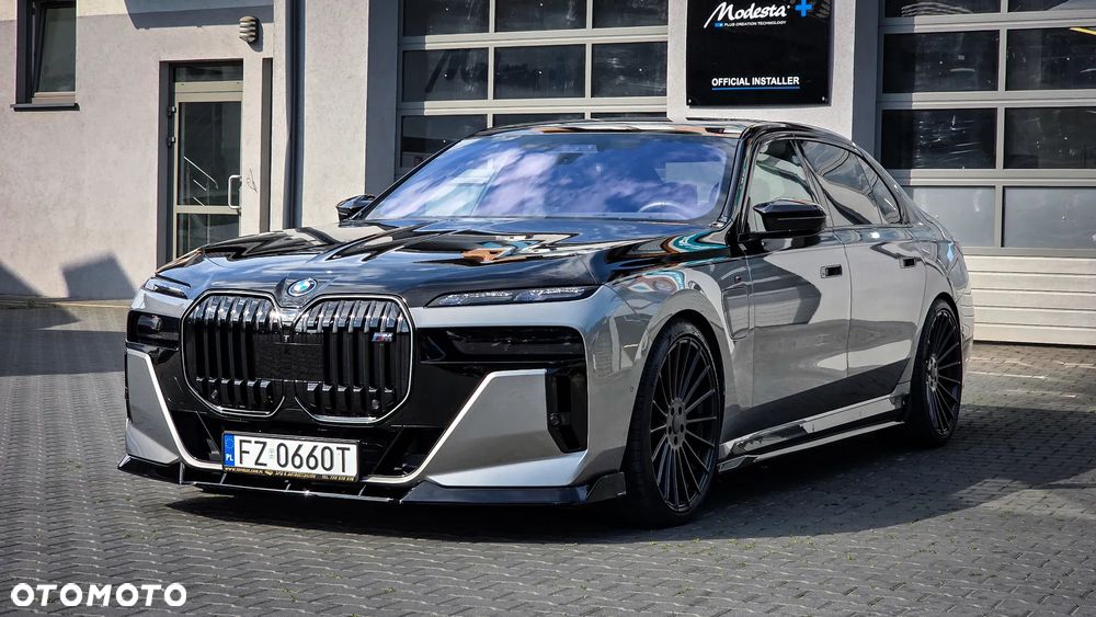BMW Seria 7 M760e PHEV xDrive Individual Edition sport - 14