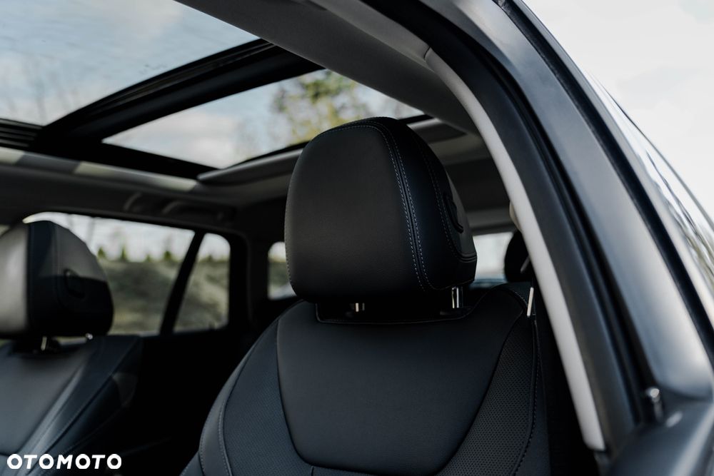 BMW Seria 3 - 24