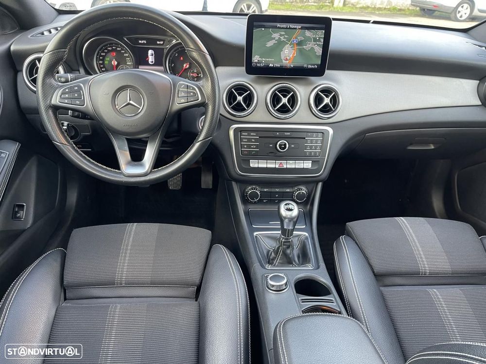 Mercedes-Benz CLA 180 d Peak Edition - 22
