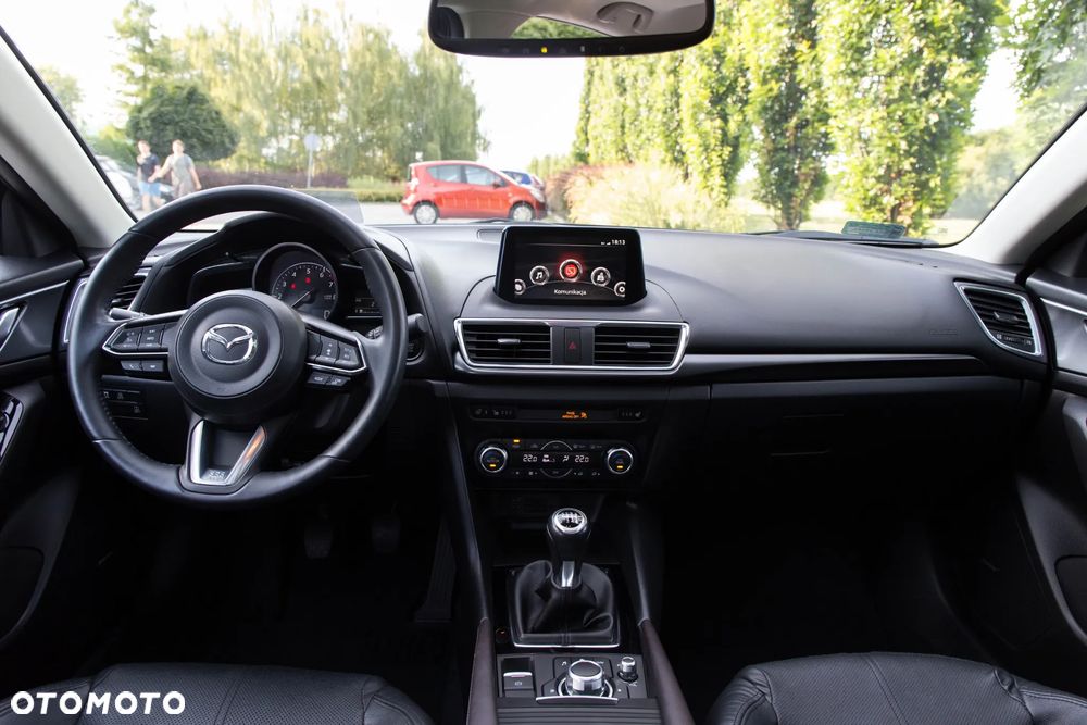 Mazda 3 - 10