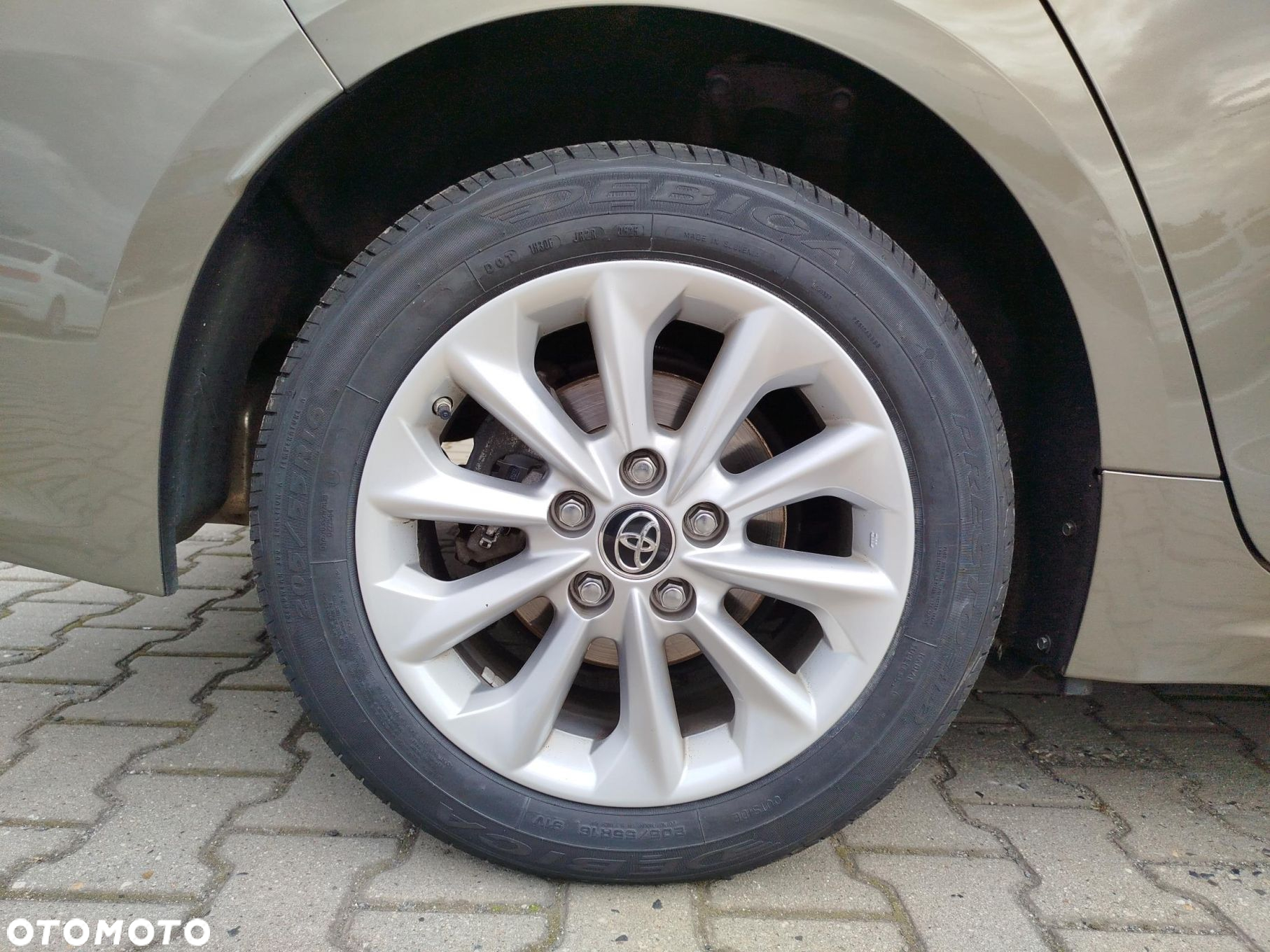 Toyota Corolla - 17