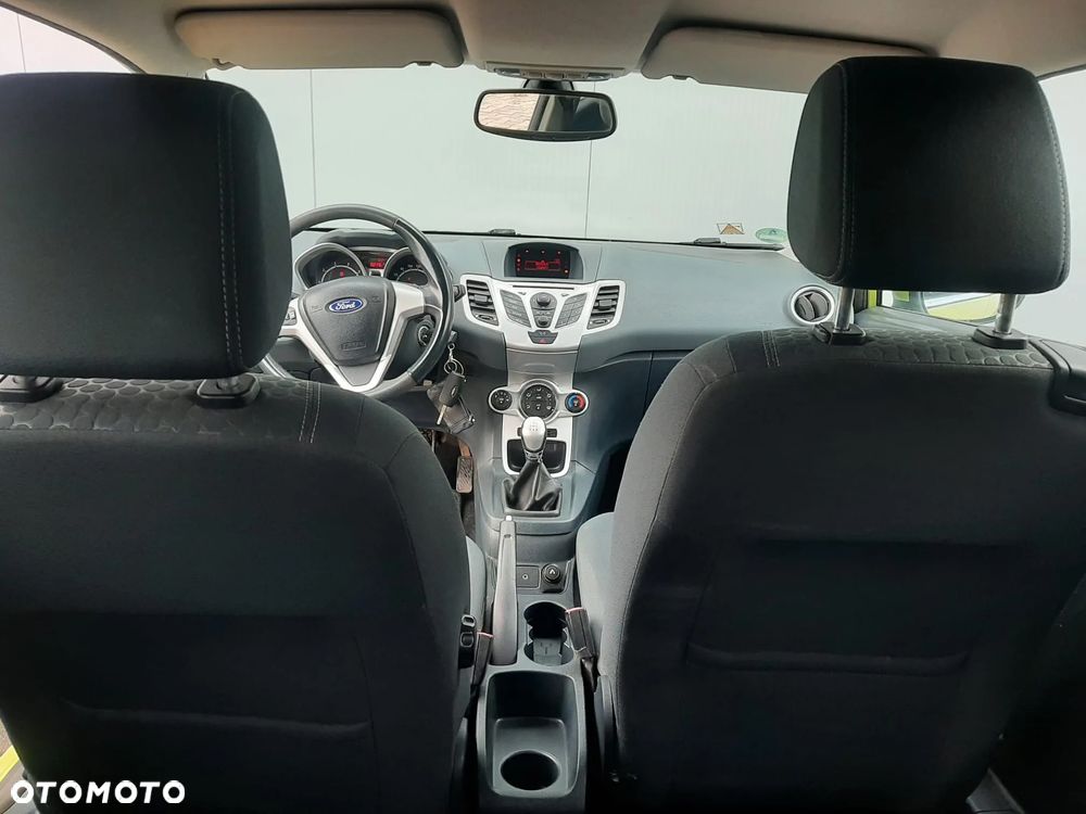 Ford Fiesta 1.25 Titanium EU6 - 9