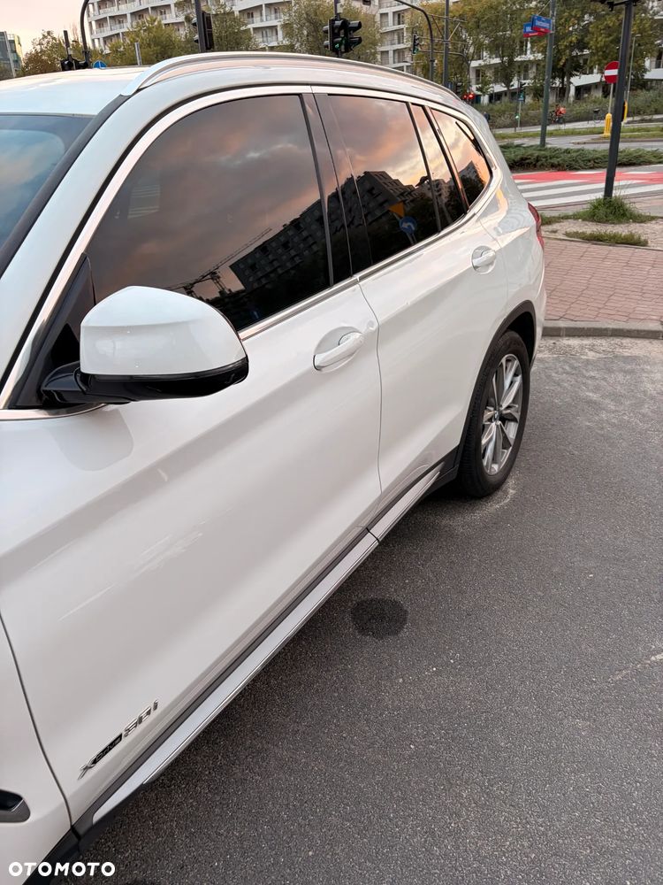 BMW X3 xDrive30i Luxury Line - 23
