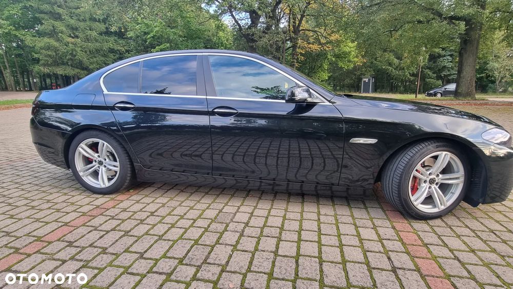 BMW Seria 5 525d - 4
