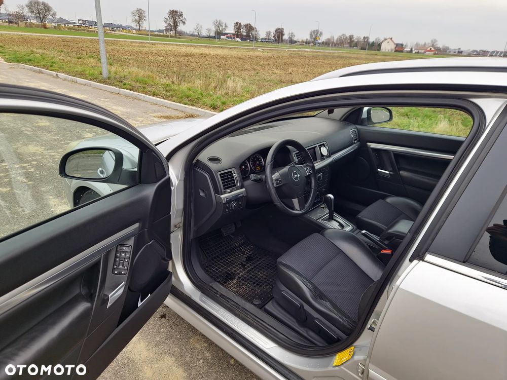 Opel Signum 3.0 V6 CDTI Cosmo - 5