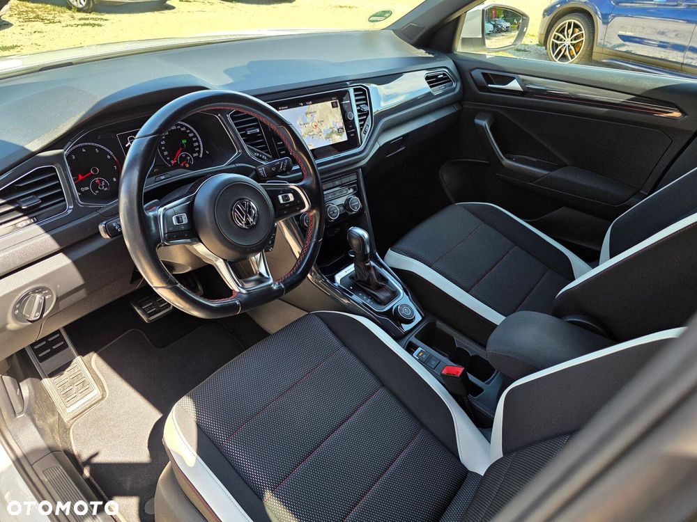 Volkswagen T-Roc - 10