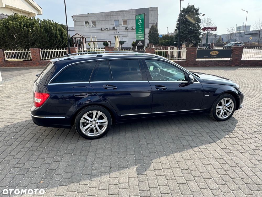 Mercedes-Benz Klasa C 220 CDI DPF Automatik Avantgarde - 3