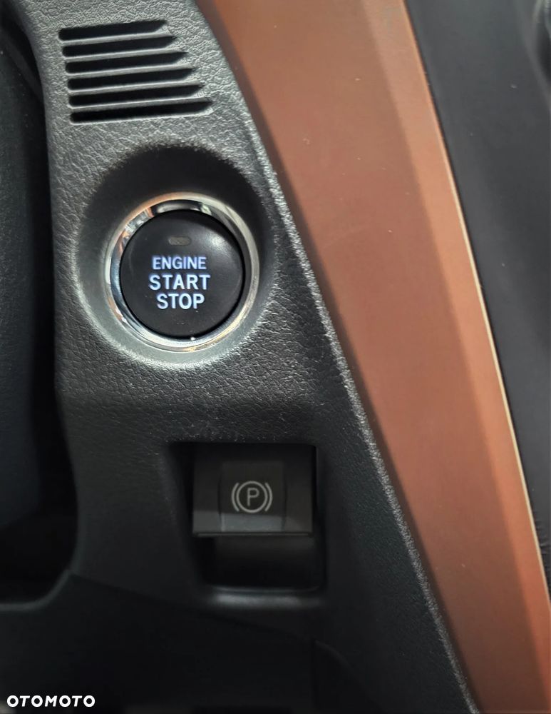 Toyota Avensis 1.8 Premium - 30