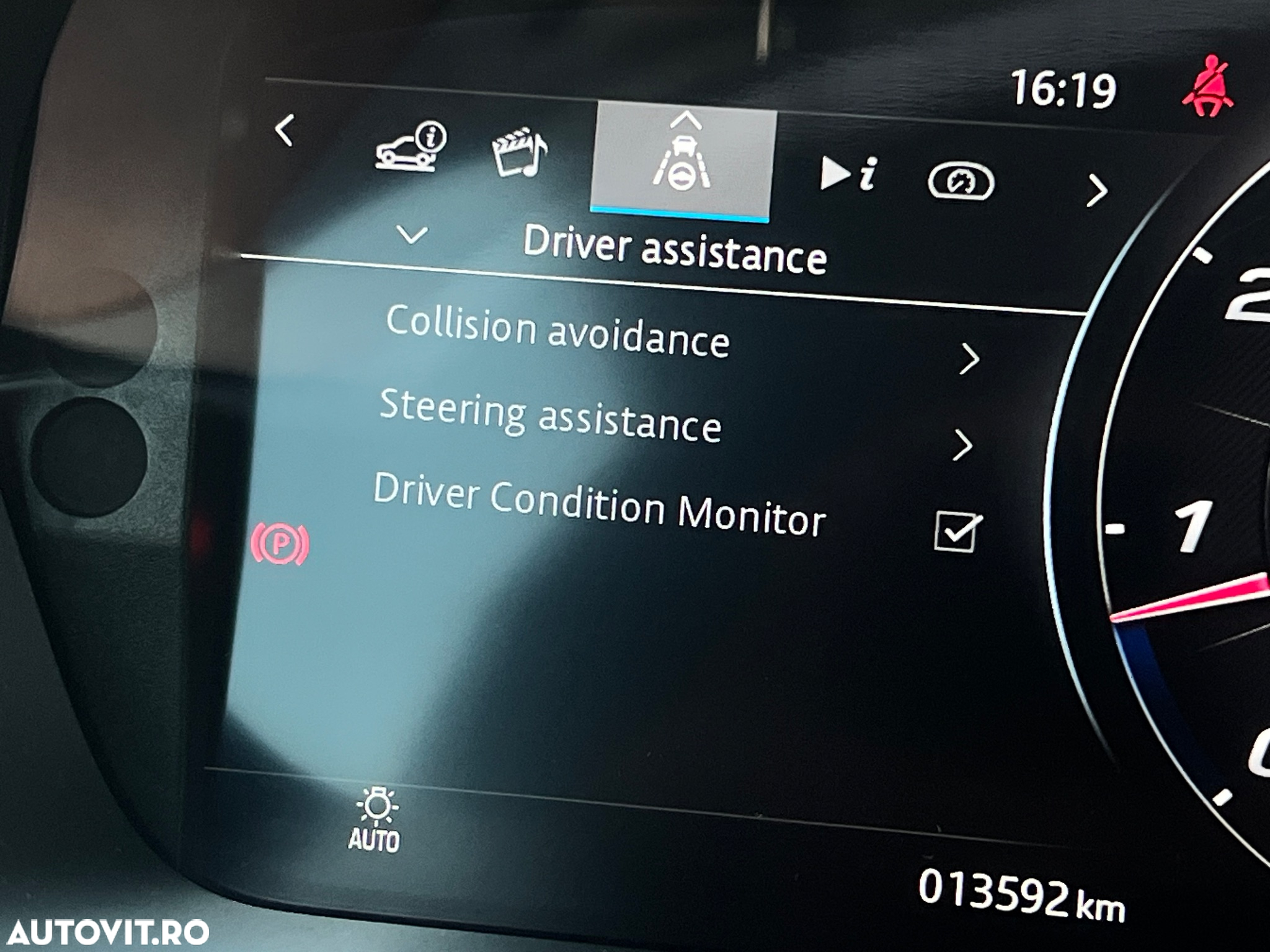 Jaguar F-Type Coupe P300 Aut. R-Dynamic - 39