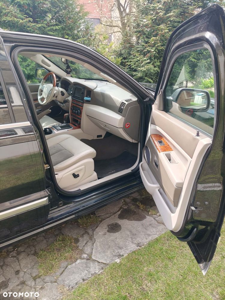 Jeep Grand Cherokee - 1