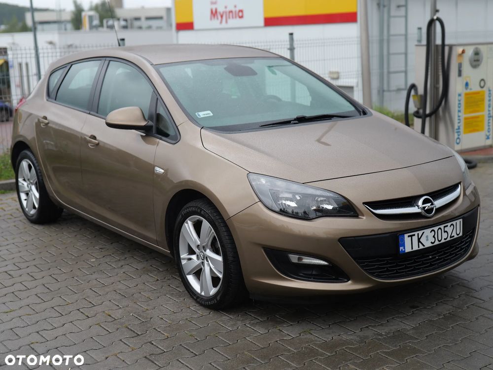 Opel Astra 1.4 T Enjoy - 8