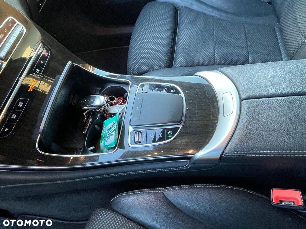 Mercedes-Benz GLC 300 d 4Matic 9G-TRONIC - 18