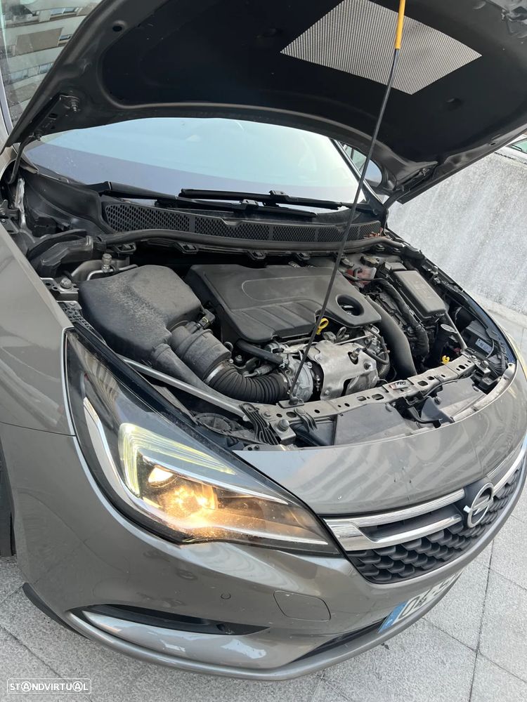 Opel Astra Sports Tourer - 4