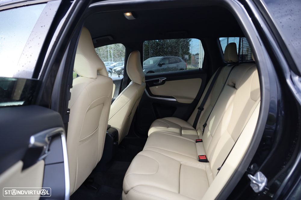 Volvo XC 60 2.0 D4 Summum - 18