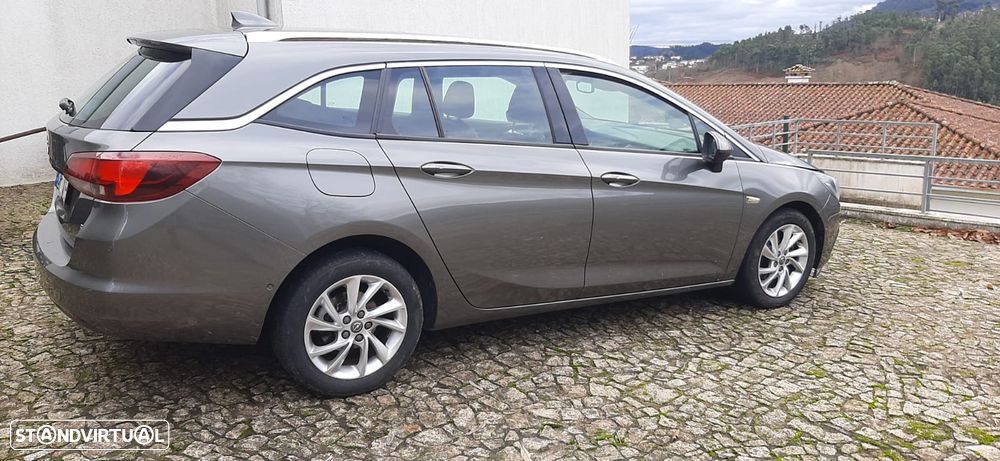 Opel Astra Sports Tourer 1.6 CDTi Executive S/S - 3