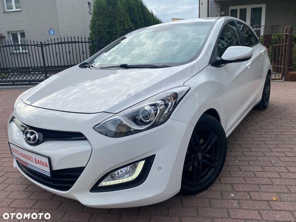 Hyundai i30 1.6 Trend - 14