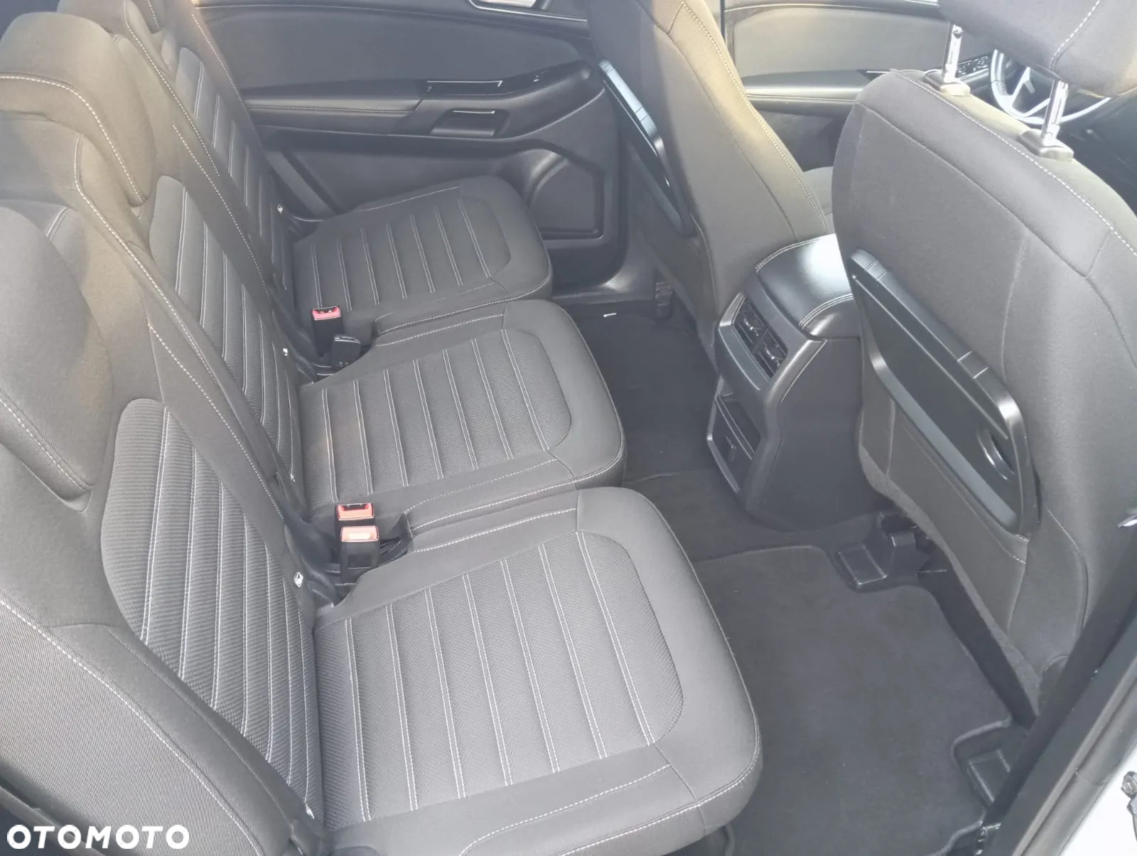 Ford Galaxy 2.0 EcoBlue S&S TITANIUM - 7