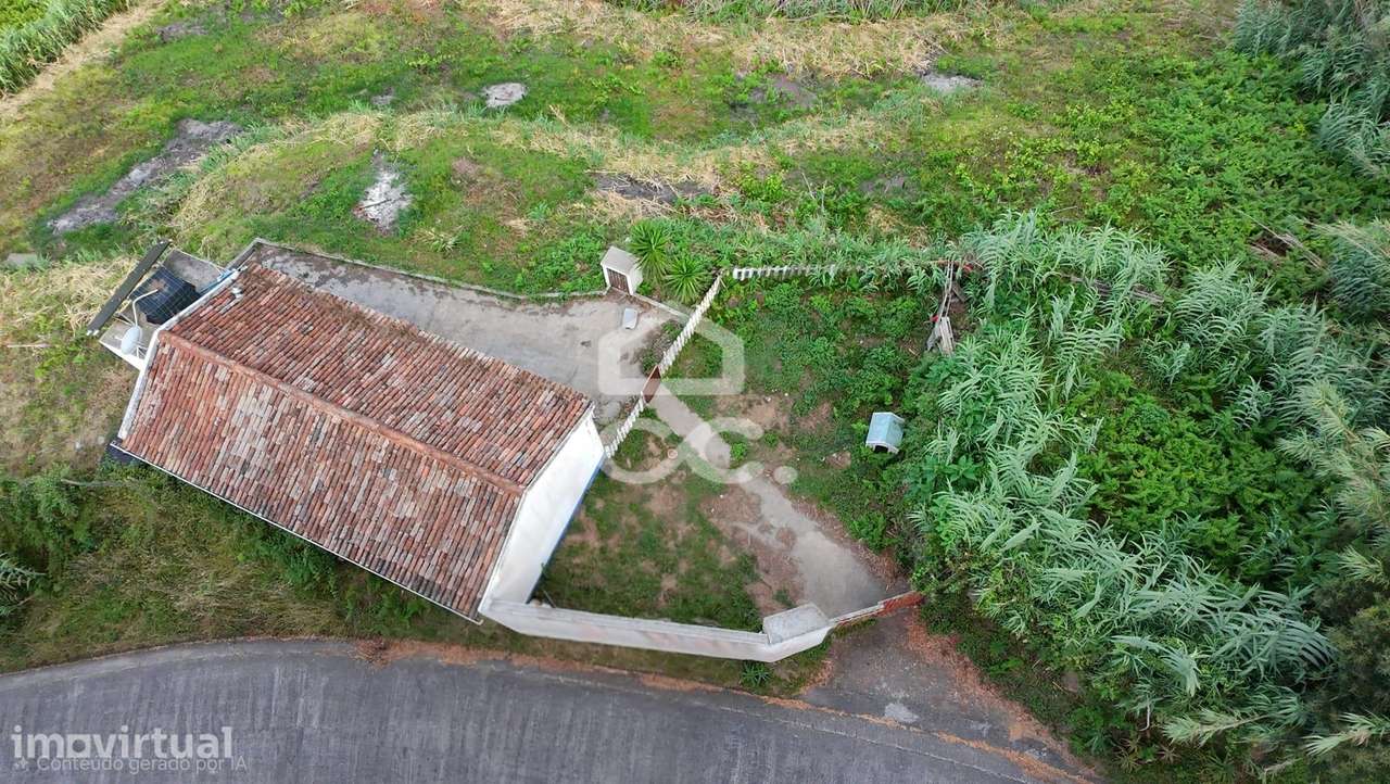 Terreno com Construção - Água de Alto - Vila Franca do Campo - Grande imagem: 5/13
