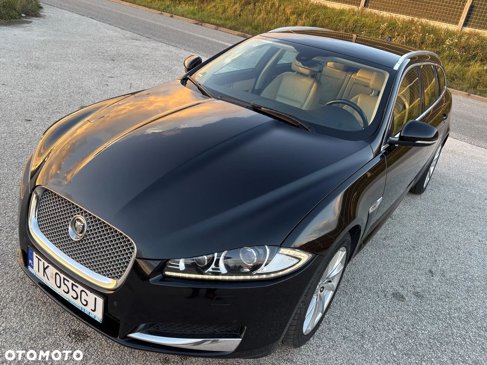 Jaguar XF 2.2 D Premium Luxury - 8
