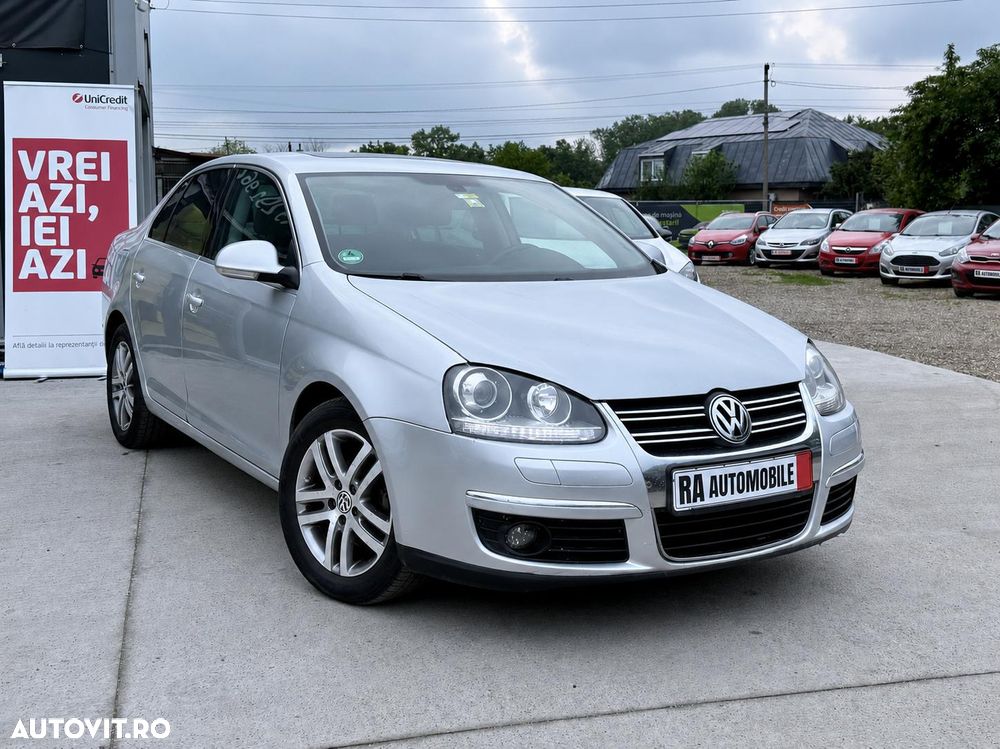 Volkswagen Jetta - 1
