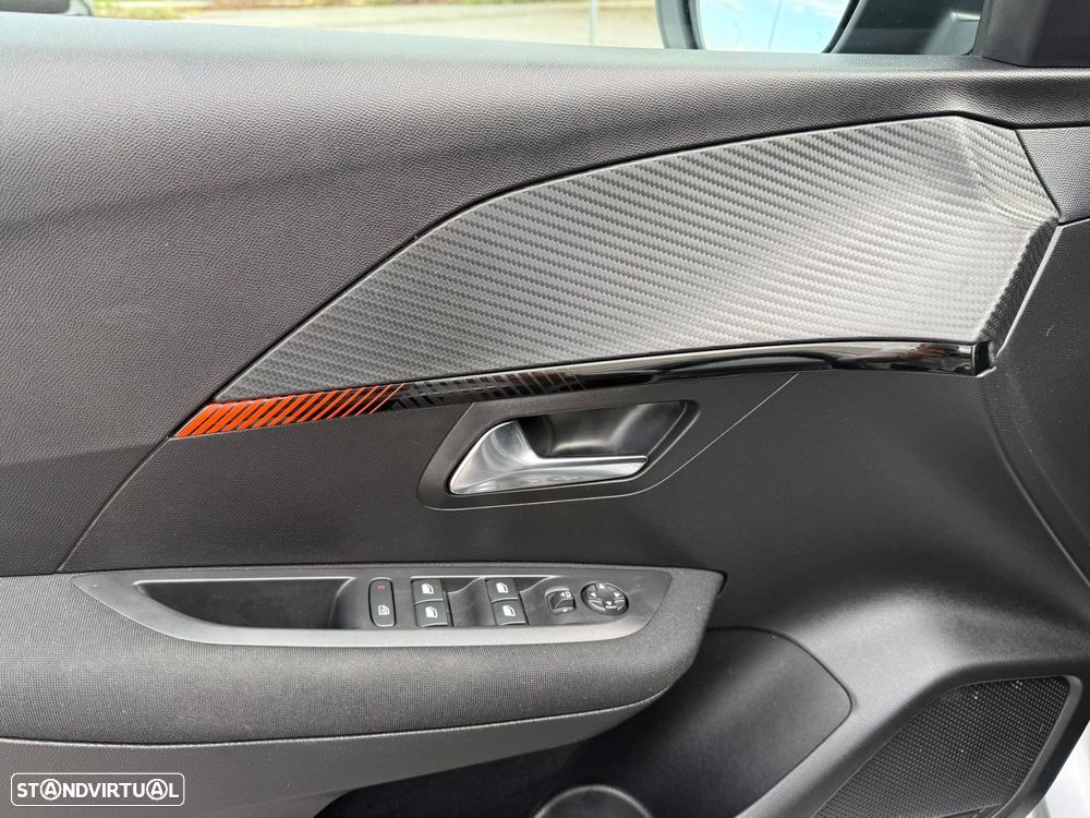 Peugeot 208 1.2 PureTech Active Pack - 11