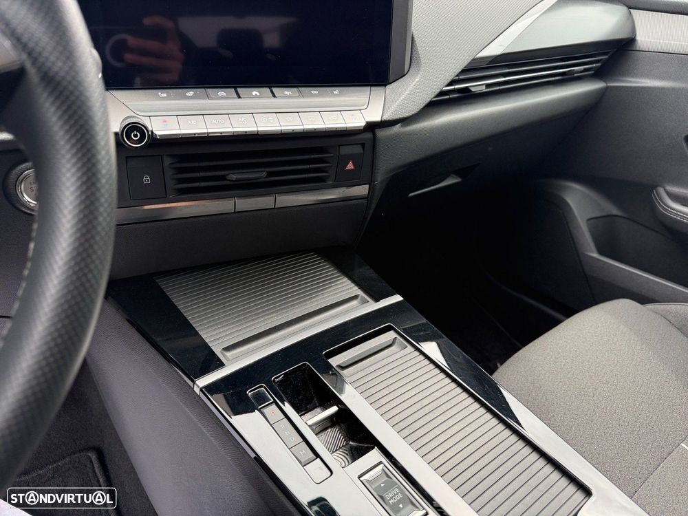 Opel Astra 1.2 T GS Aut. - 11