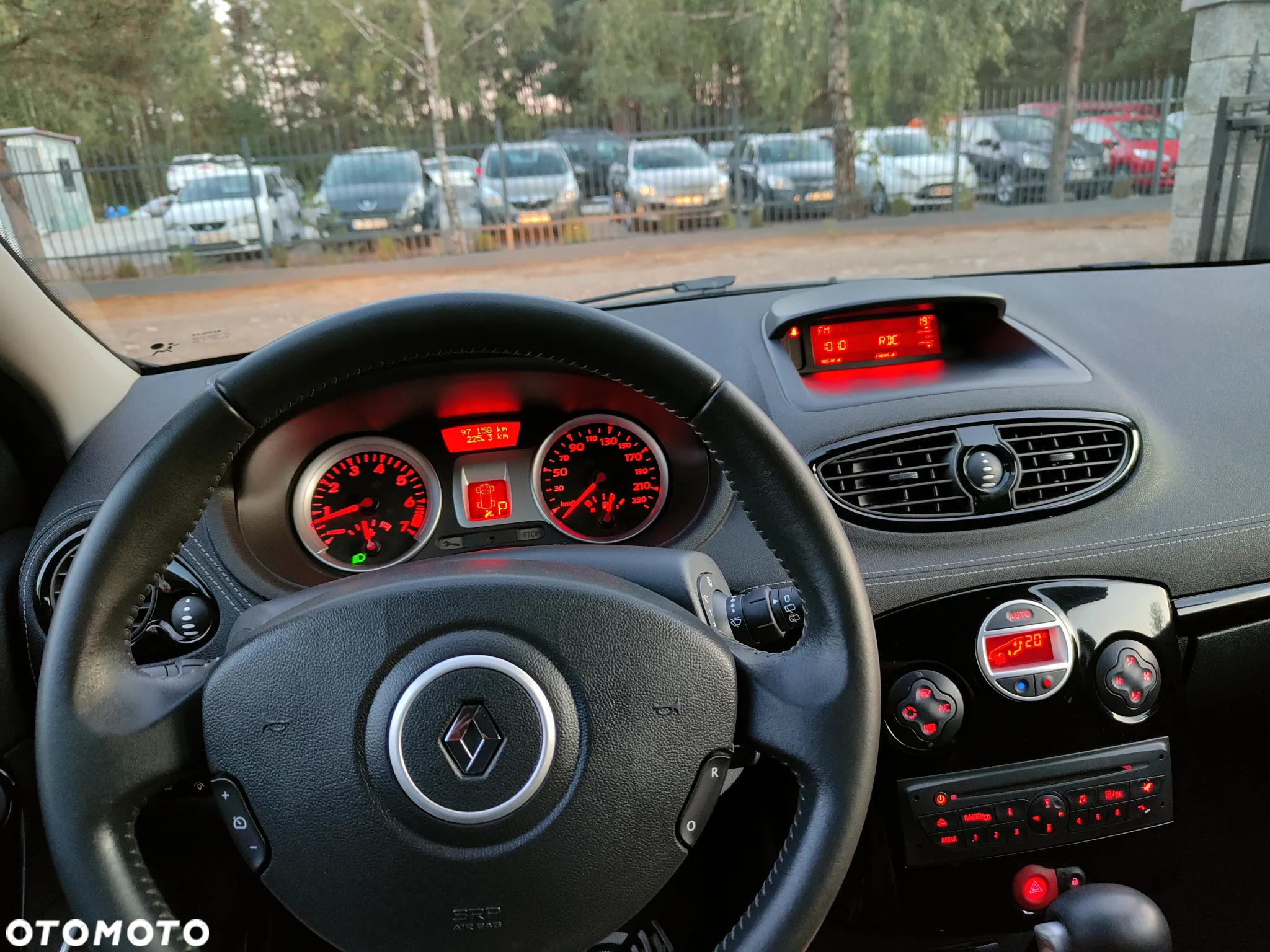Renault Clio 1.6 16V Night&Day - 27