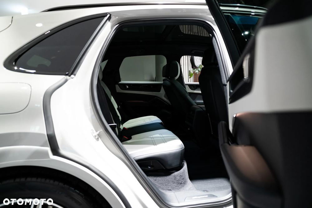 Porsche Cayenne E-Hybrid PHEV - 23