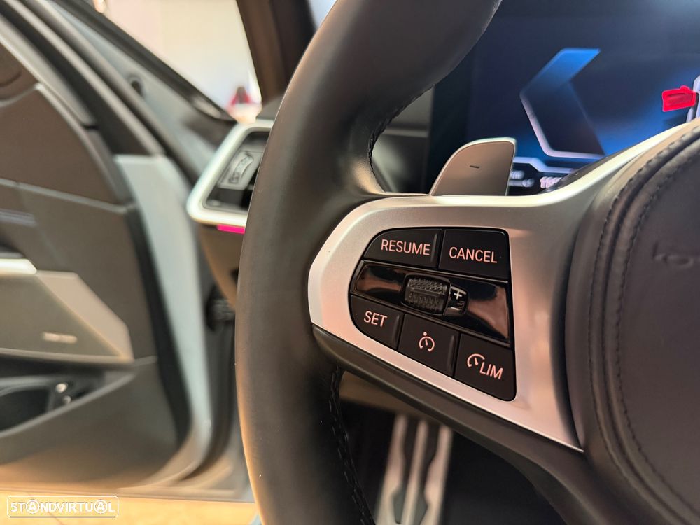 BMW 330 e Pack Desportivo M Pro Auto - 11