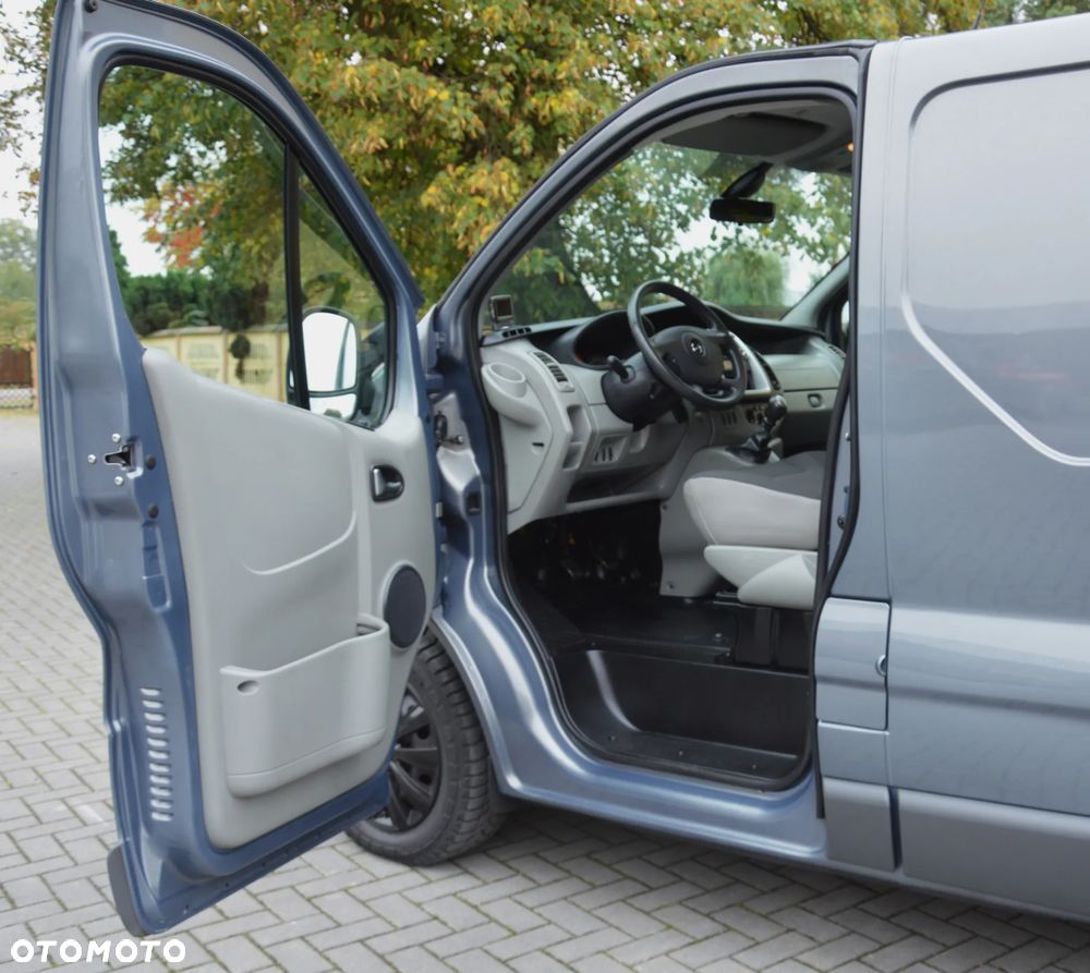 Opel Vivaro - 13