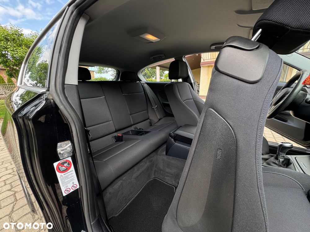 BMW Seria 1 118d - 27