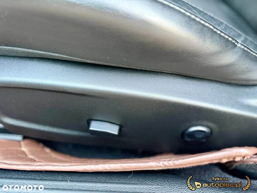 Dodge Challenger 3.6 GT AWD - 17