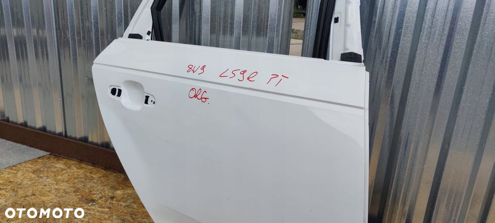 DRZWI PRAWY TYŁ AUDI A4 B9 LS9R AVANT / KOMBI ORG - 11
