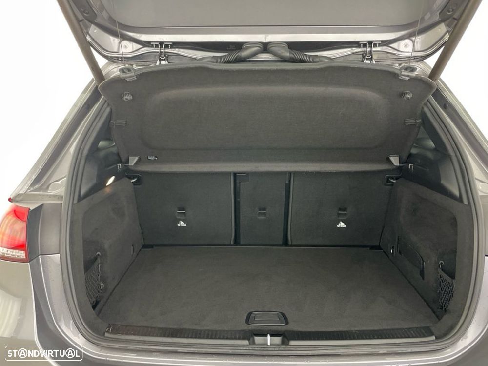 Mercedes-Benz B 180 d - 13