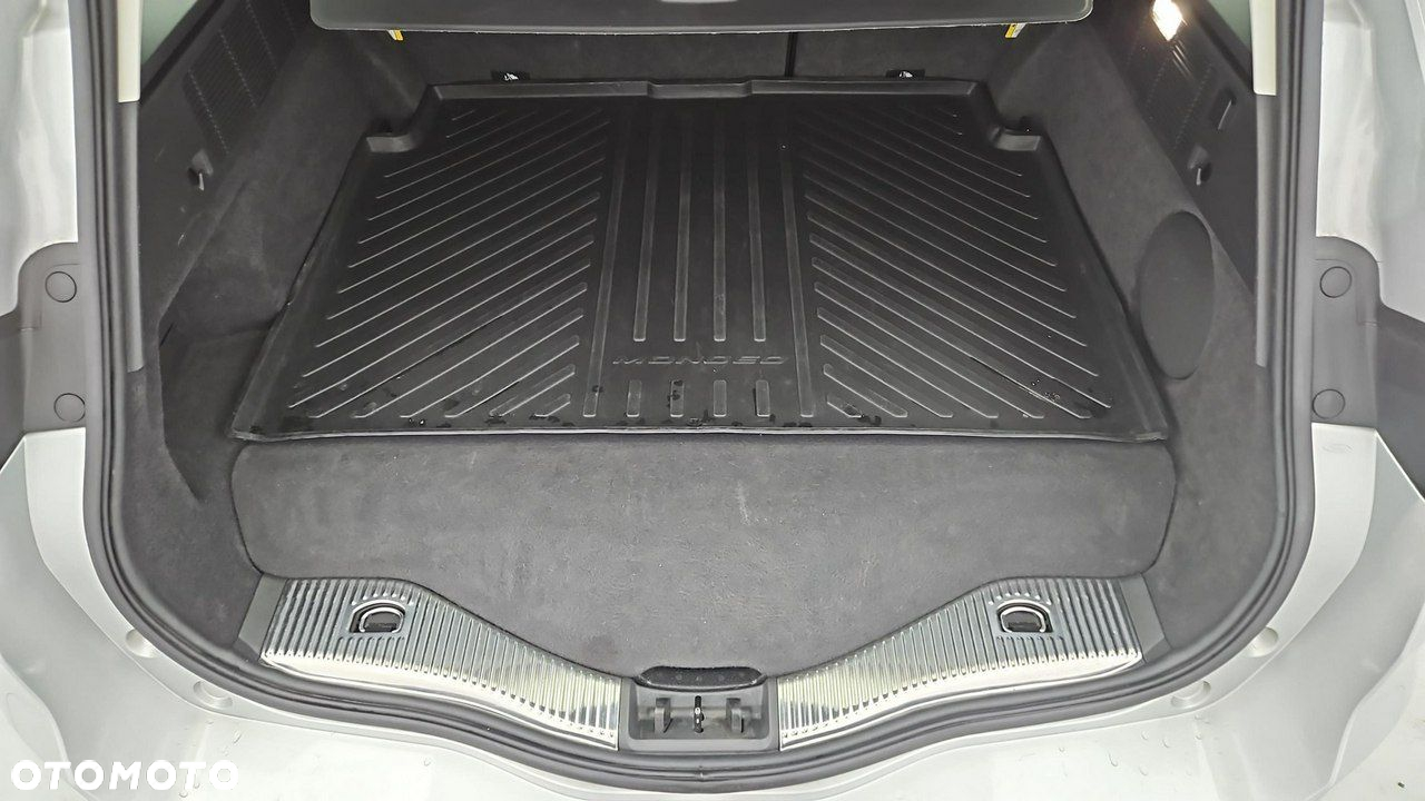Ford Mondeo - 25