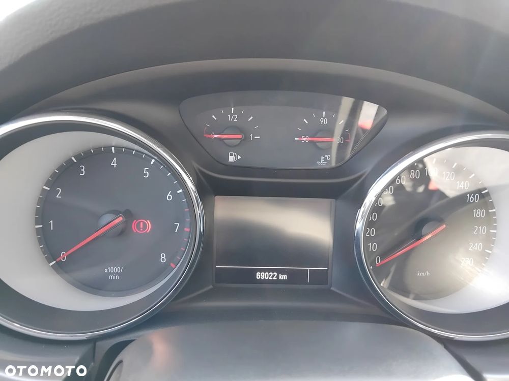 Opel Astra 1.4 T Dynamic - 10